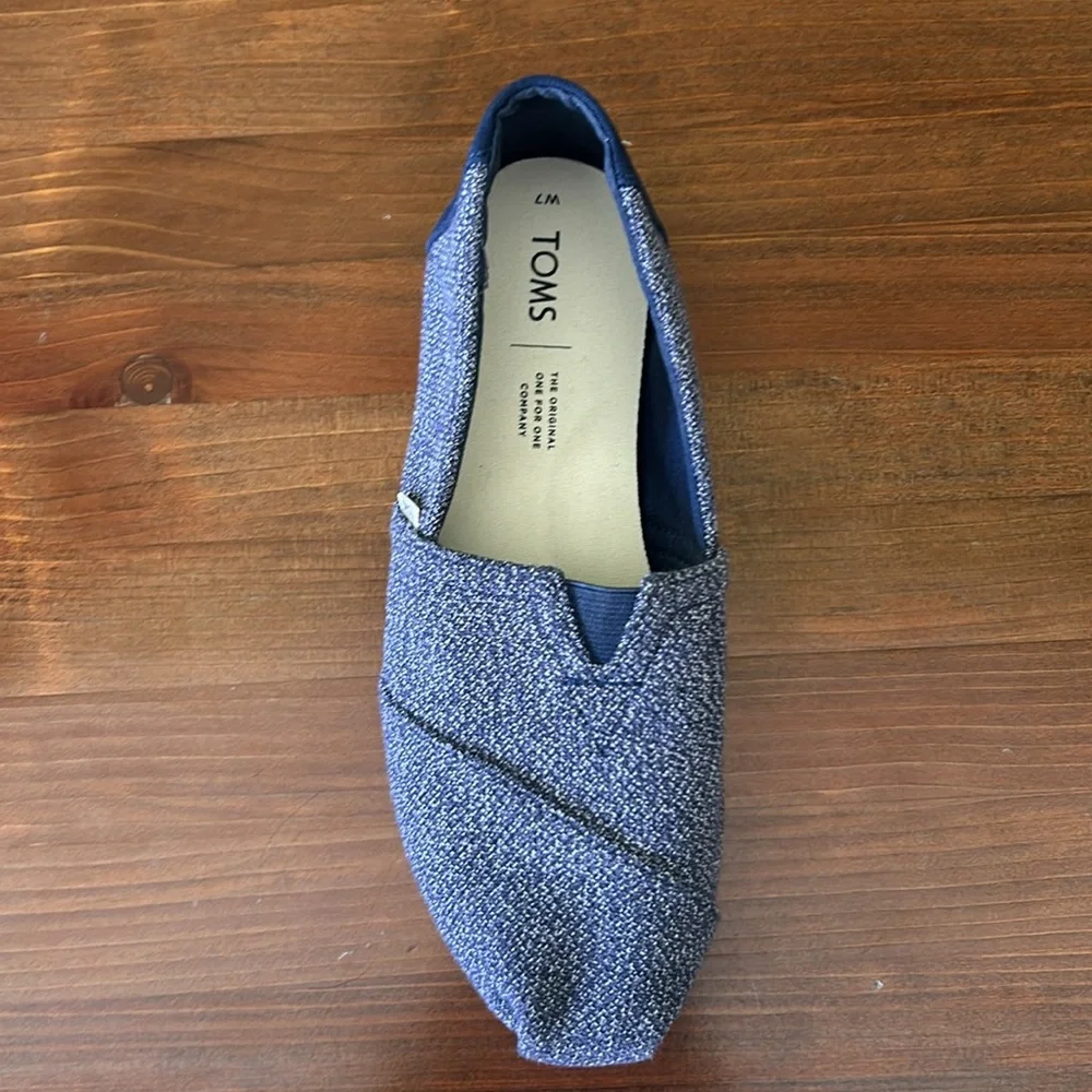 Ladies Toms Navy Classic Shoes - Picture 13 of 13